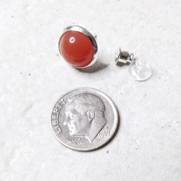 Minimalist Orange Agate Studs in Silver Bezel Cup! Business Casual Color Pop - Picture 4 of 5